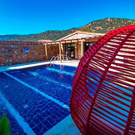 Honeymoon With Sheltered Pool فتحية