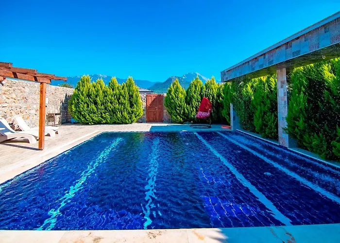 Honeymoon With Sheltered Pool Fethiye