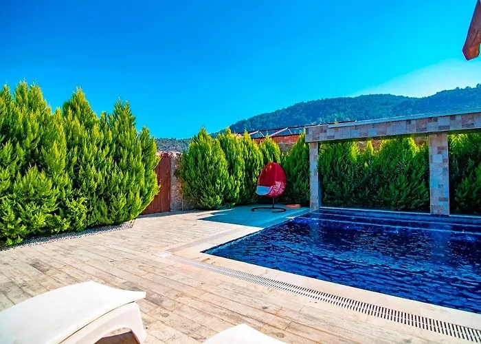 Honeymoon With Sheltered Pool Fethiye