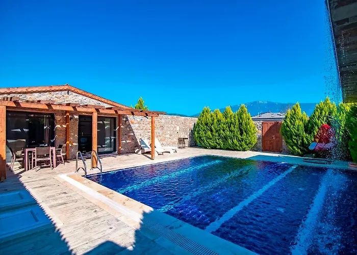 Villa Honeymoon With Sheltered Pool Fethiye