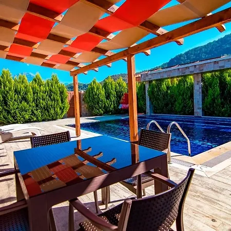 Honeymoon With Sheltered Pool Villa Fethiye