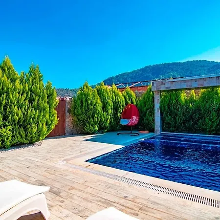 Honeymoon With Sheltered Pool Fethiye