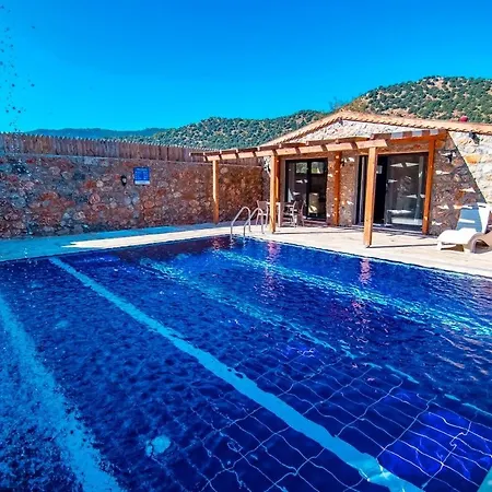 Honeymoon With Sheltered Pool Villa *