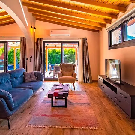 Honeymoon With Sheltered Pool Villa