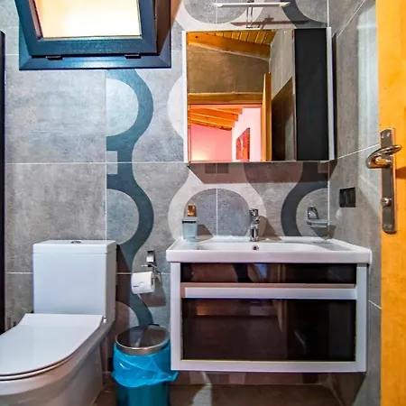 Вилла Honeymoon With Sheltered Pool