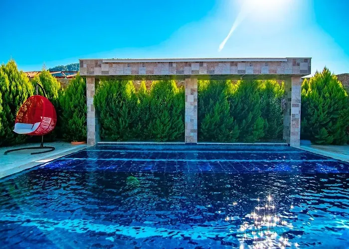 Вилла Honeymoon With Sheltered Pool *