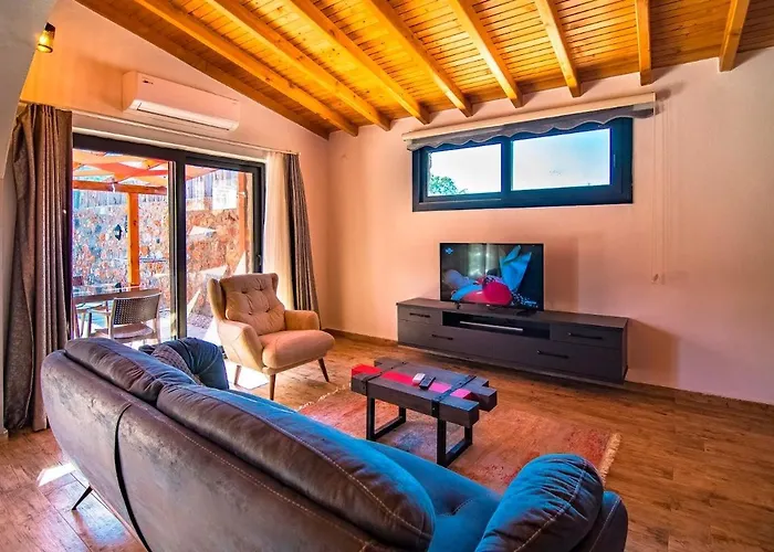 Honeymoon With Sheltered Pool