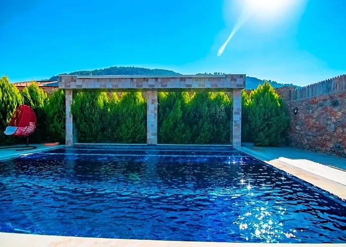 Вилла Honeymoon With Sheltered Pool *